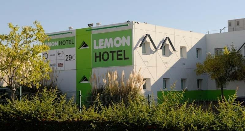 Lemon Hotel - Mery Sur Oise/Cergy Exterior foto
