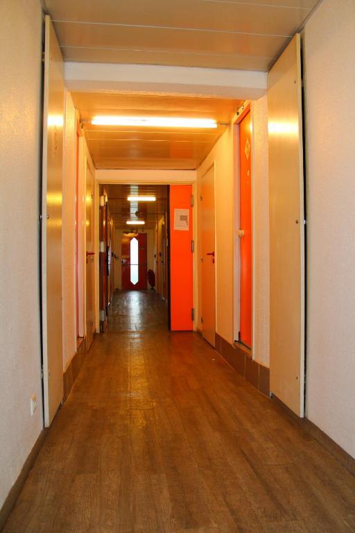 Lemon Hotel - Mery Sur Oise/Cergy Exterior foto