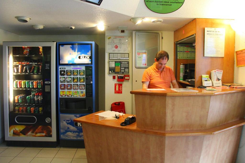Lemon Hotel - Mery Sur Oise/Cergy Exterior foto